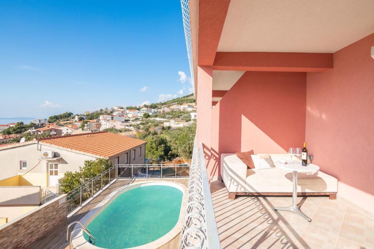 Solaris Holiday Home - Private Pool Stanici Exteriér fotografie